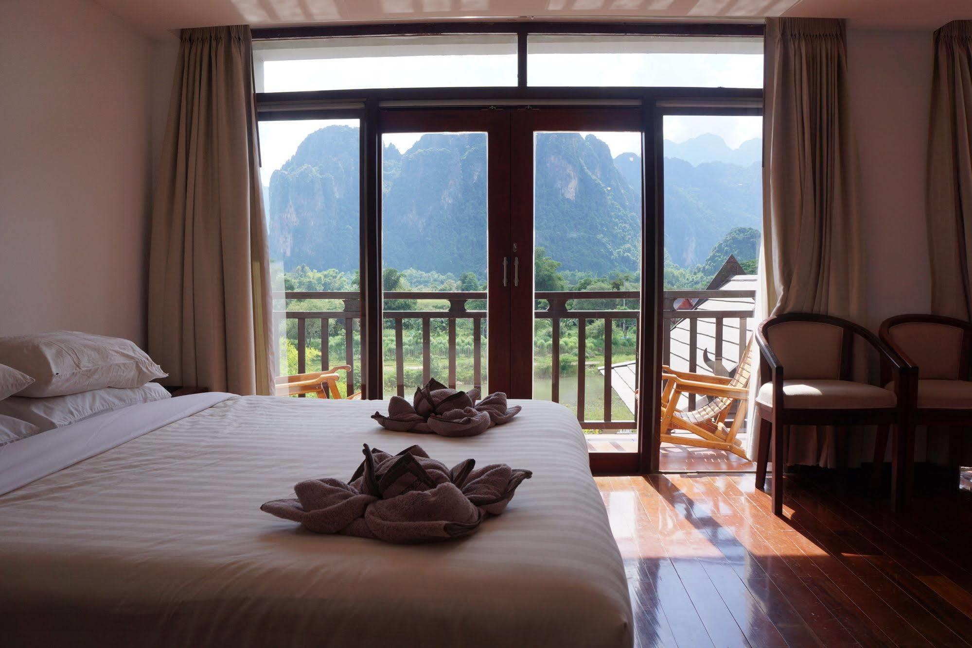 Silver Naga Hotel Vang Vieng Exteriör bild