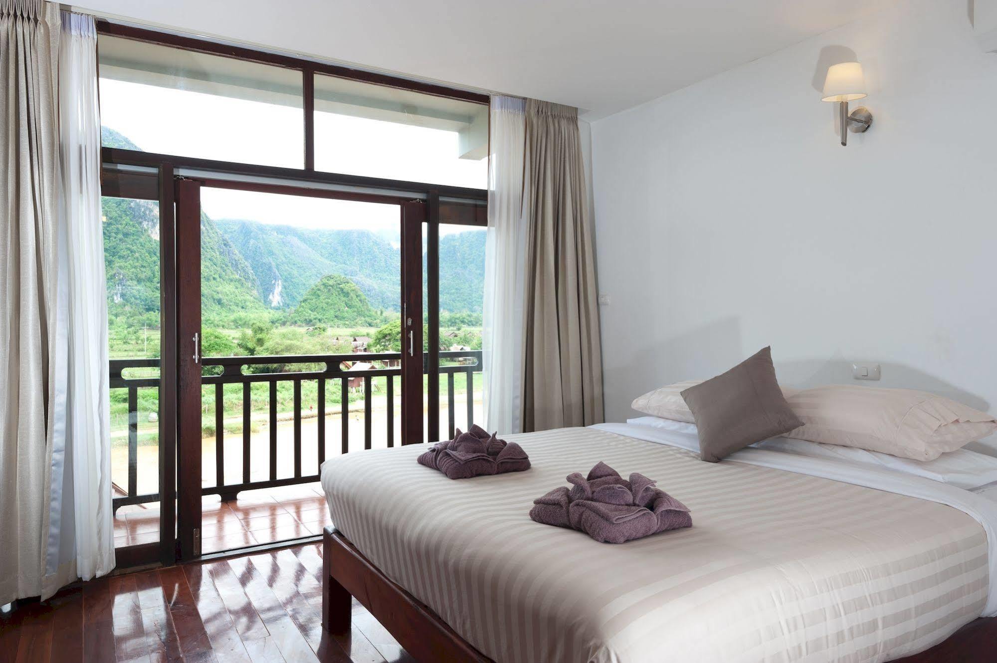 Silver Naga Hotel Vang Vieng Exteriör bild